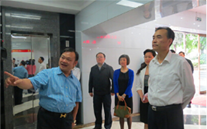 重庆市市委常委、统战部部长刘光磊来伟德betvlctor集团视察调研